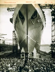 O lançamento ao mar do RMS Mauretania, 28 de julho de 1938